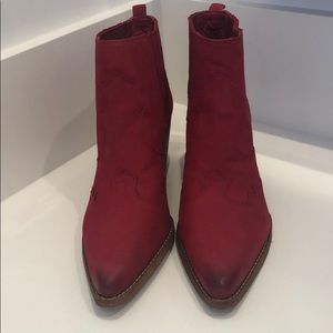 Ankle boots